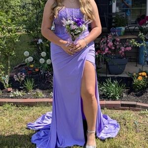 Ashley Lauren Style - 11851